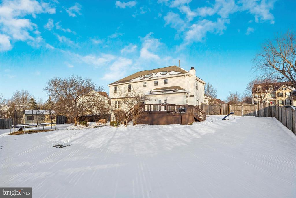 1003 CLOVER MILL CIRCLE