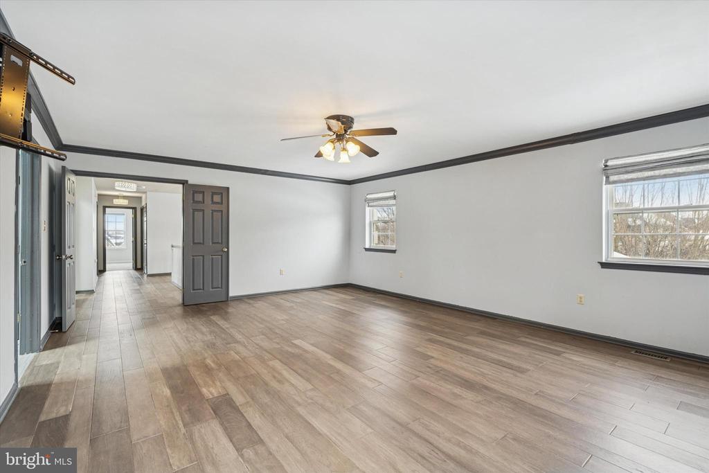 1003 CLOVER MILL CIRCLE