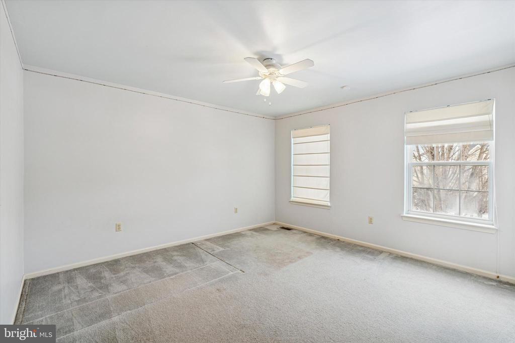 1003 CLOVER MILL CIRCLE