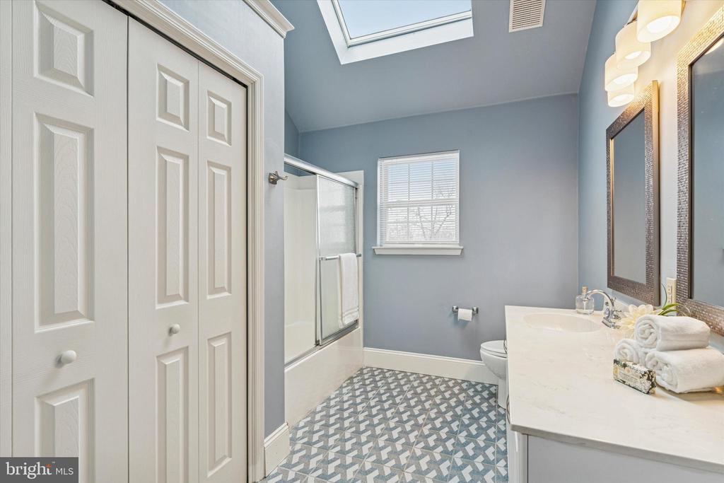 1003 CLOVER MILL CIRCLE