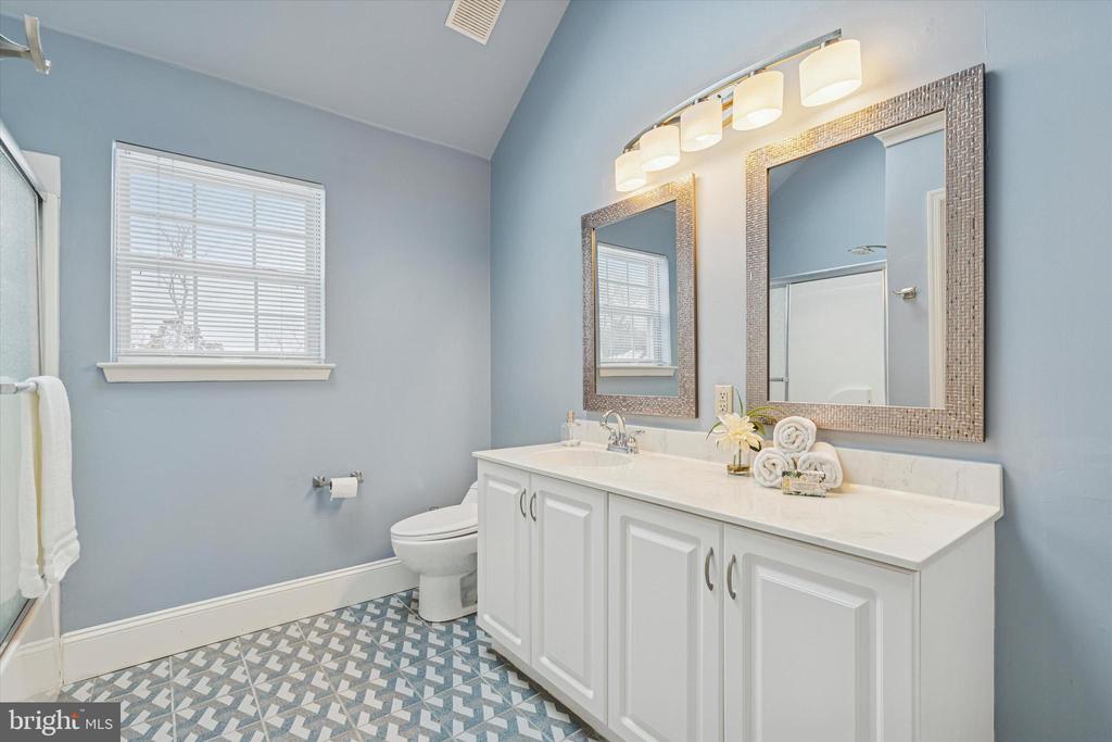 1003 CLOVER MILL CIRCLE
