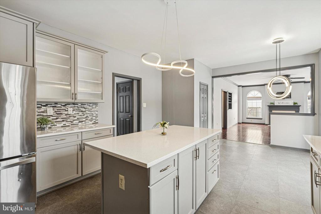 1003 CLOVER MILL CIRCLE