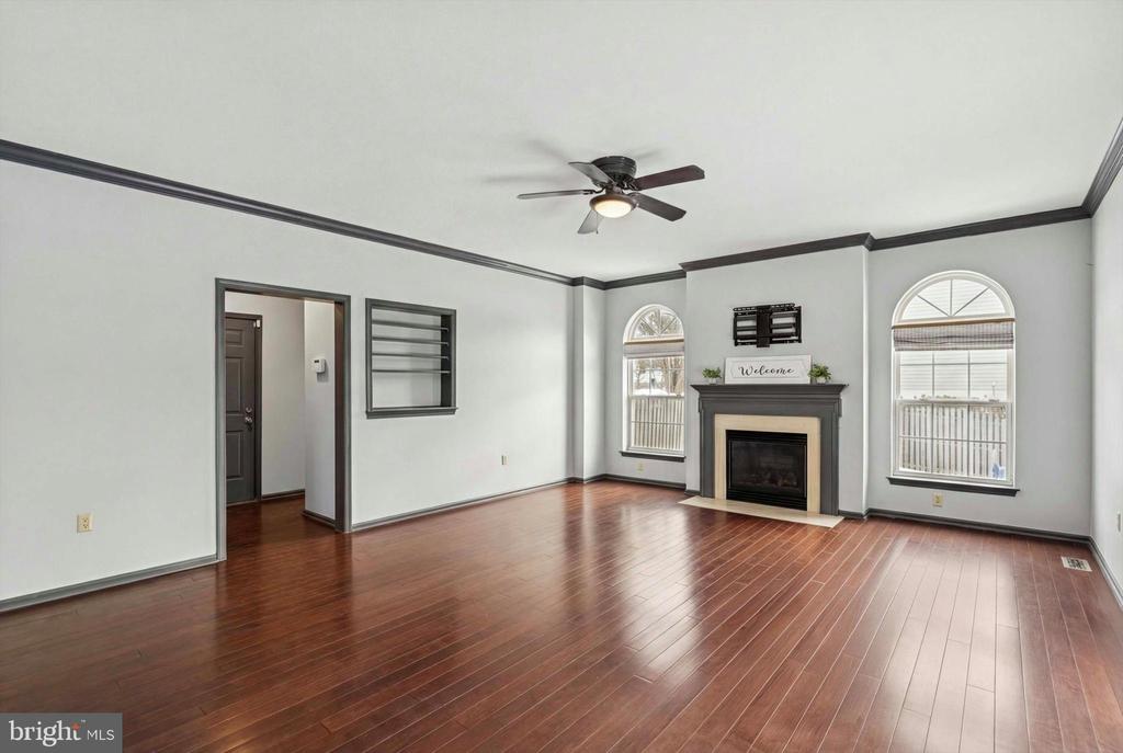 1003 CLOVER MILL CIRCLE