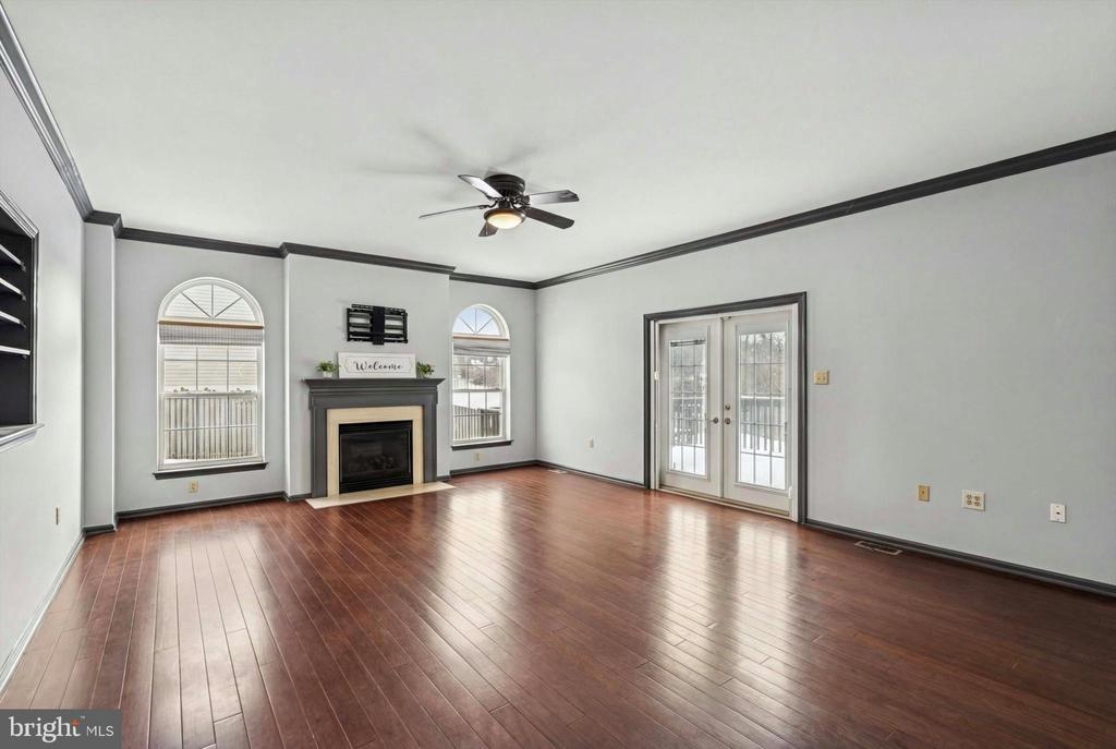 1003 CLOVER MILL CIRCLE
