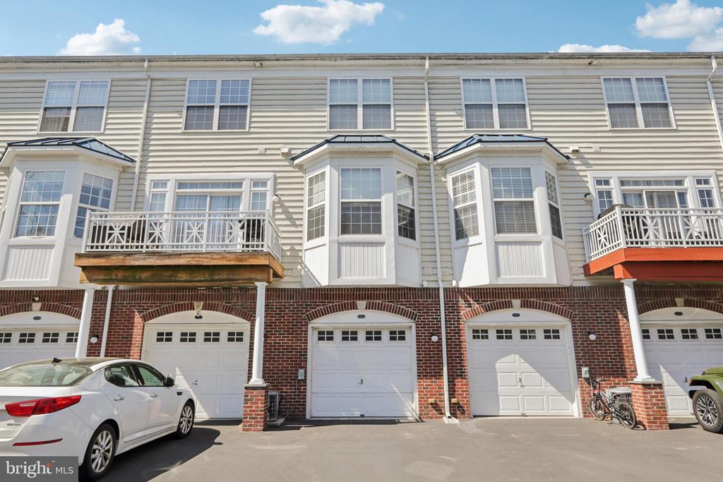 73 CAMERON COURT