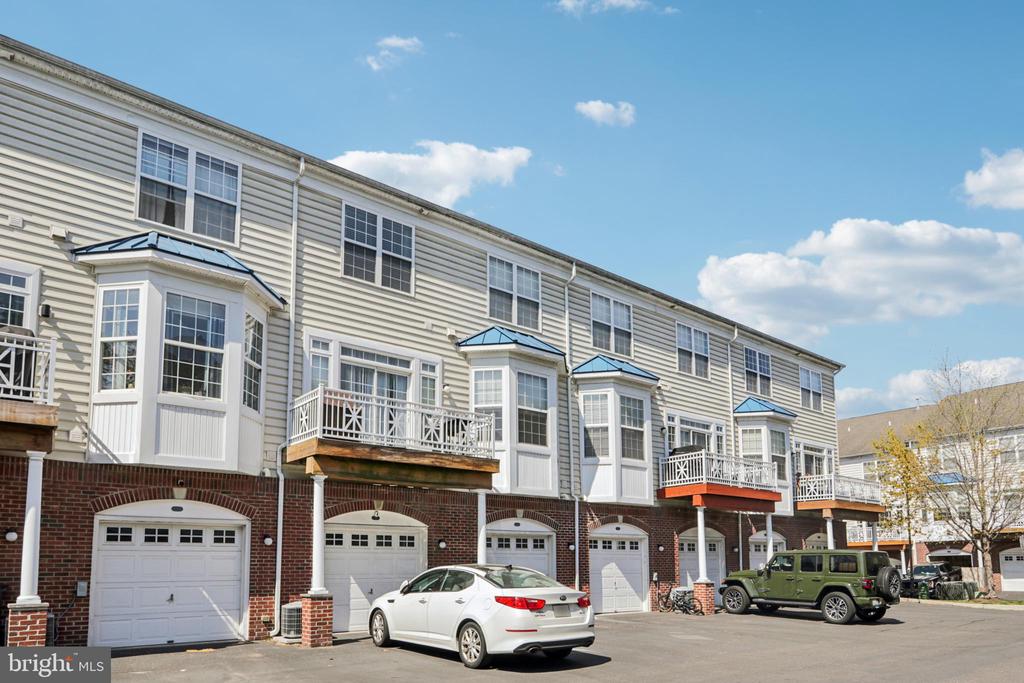 73 CAMERON COURT