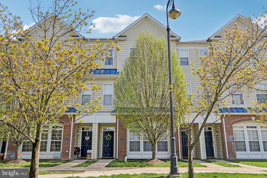 73 CAMERON COURT