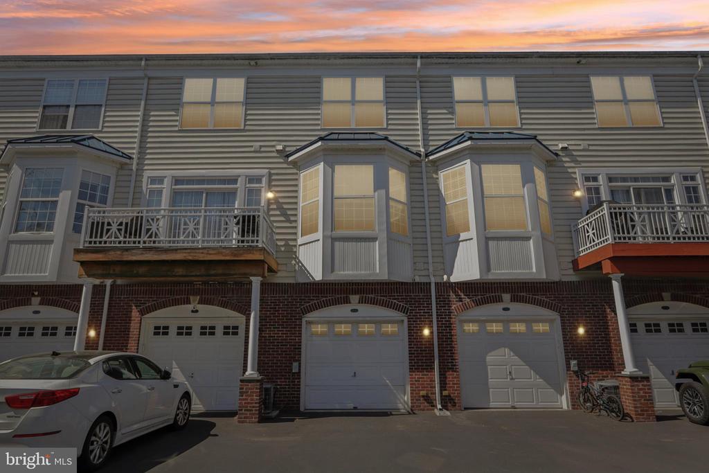 73 CAMERON COURT