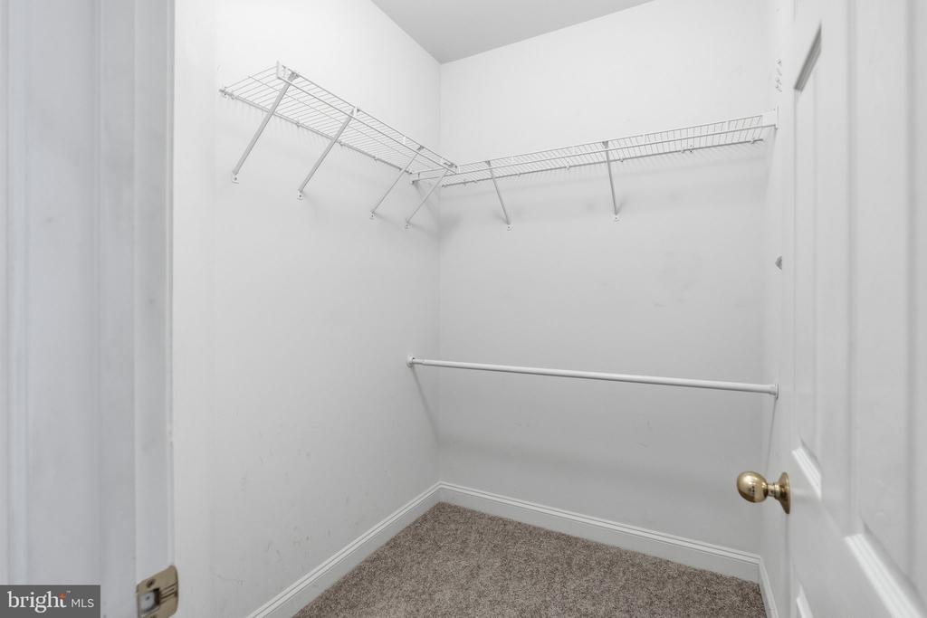 705 E KENNEDY ROAD