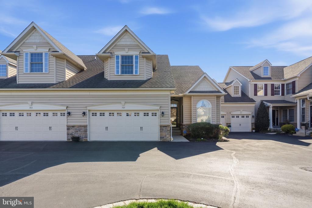 705 E KENNEDY ROAD