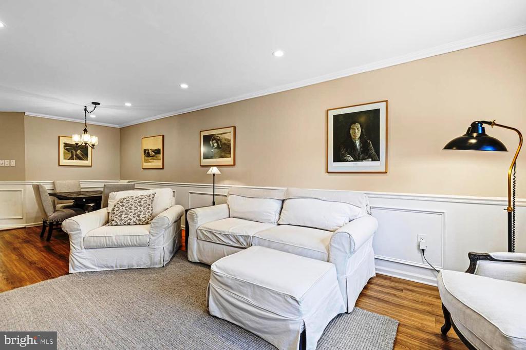 1711 SMEDLEY COURT