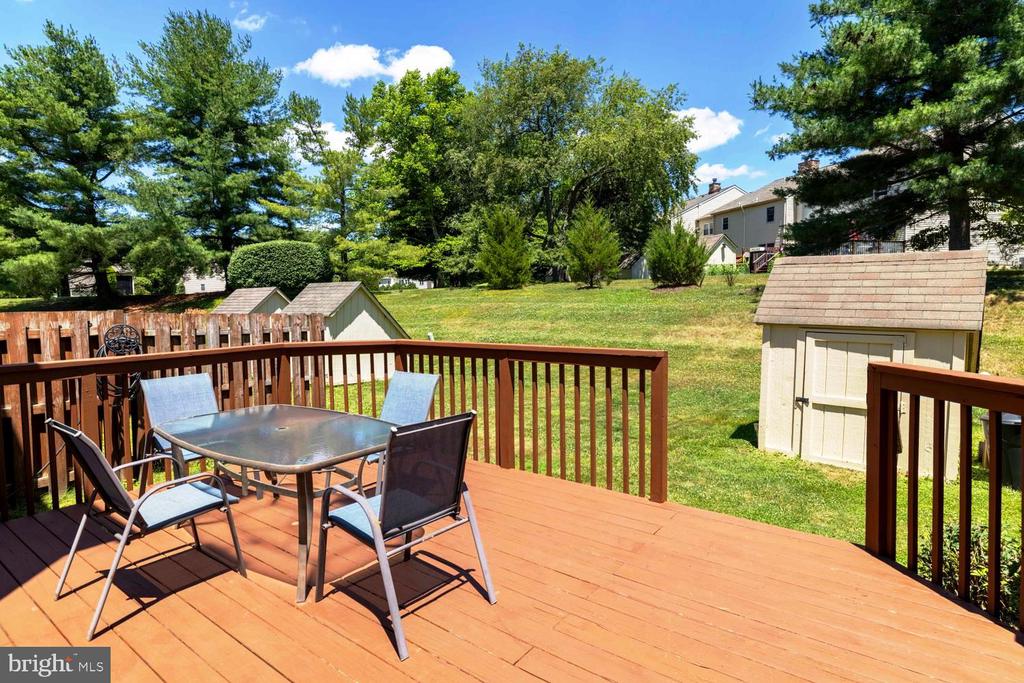 1711 SMEDLEY COURT