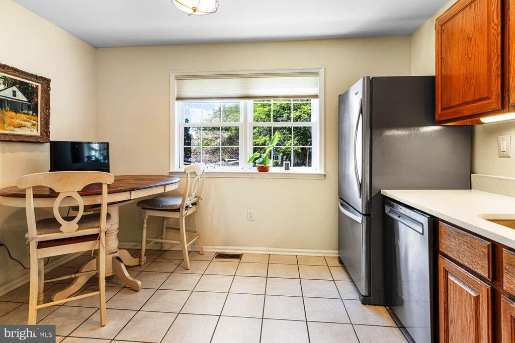 1711 SMEDLEY COURT