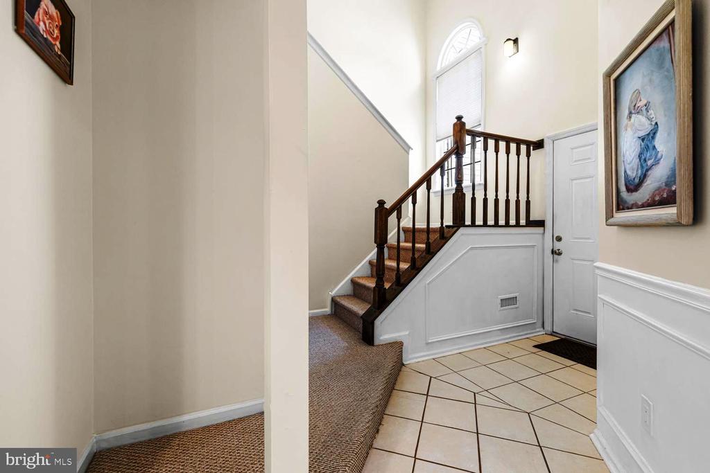 1711 SMEDLEY COURT