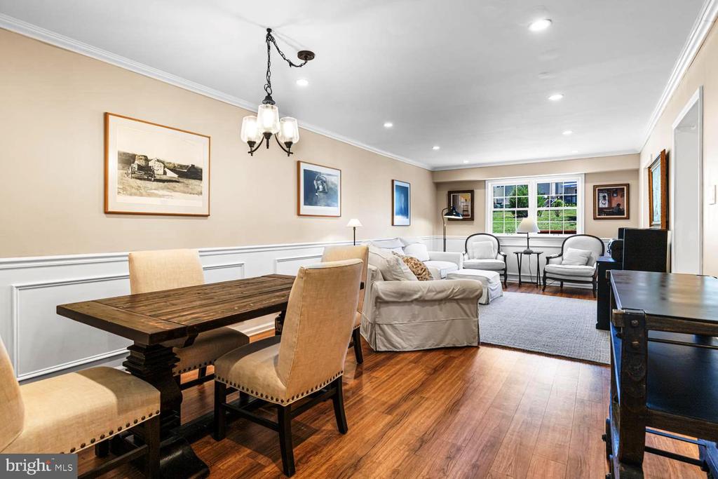 1711 SMEDLEY COURT
