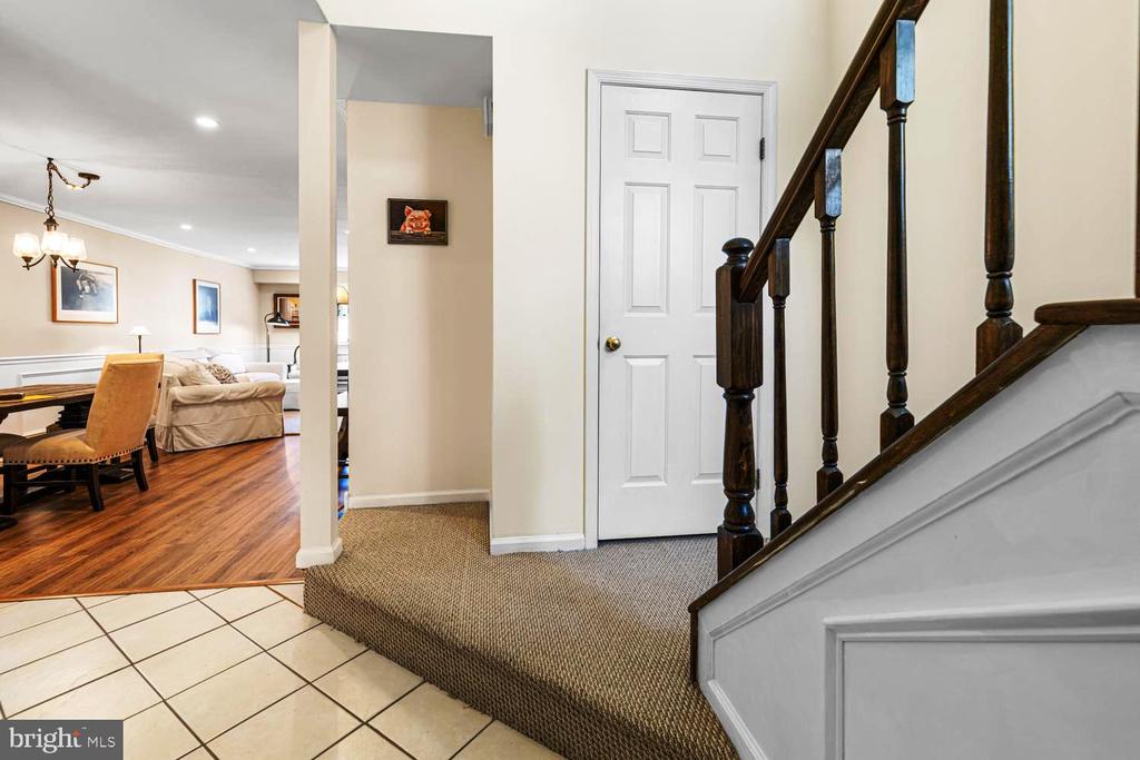 1711 SMEDLEY COURT