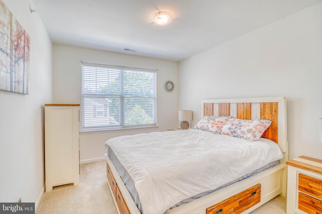 1529 DEKALB STREET Unit: 130