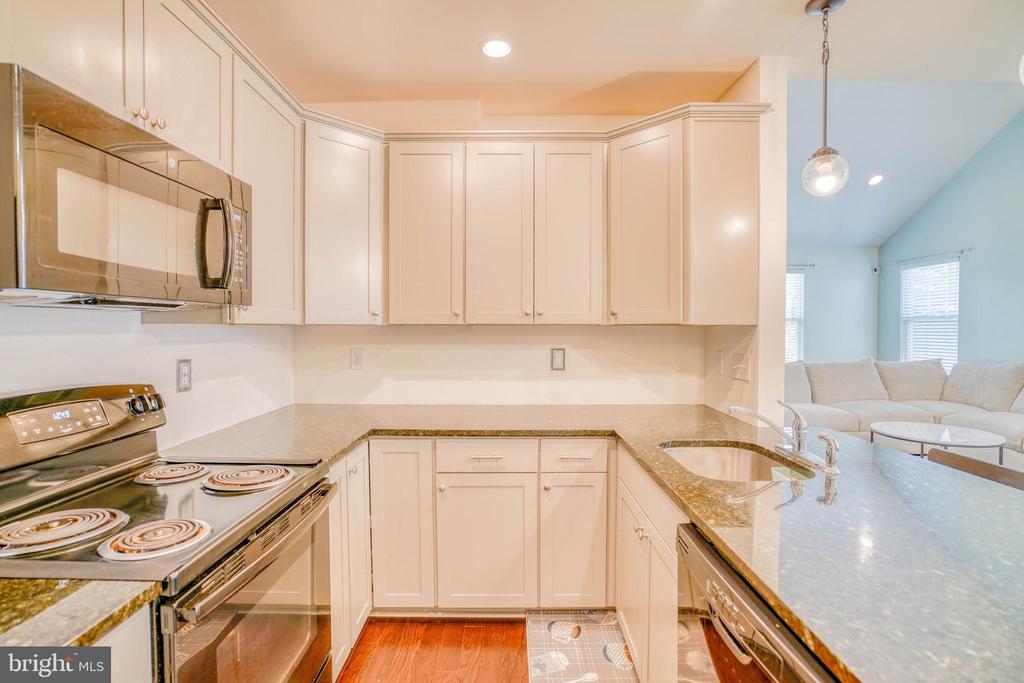 1529 DEKALB STREET Unit: 130