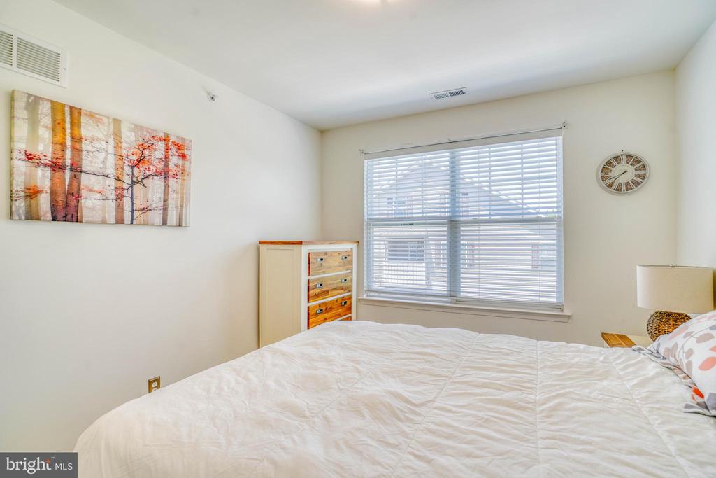 1529 DEKALB STREET Unit: 130