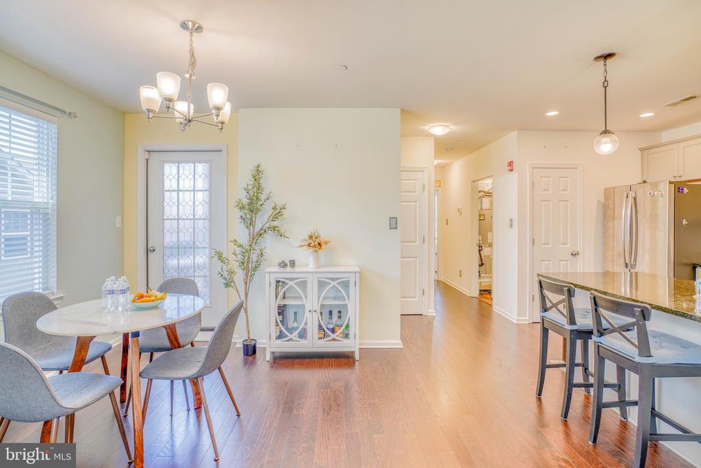 1529 DEKALB STREET Unit: 130