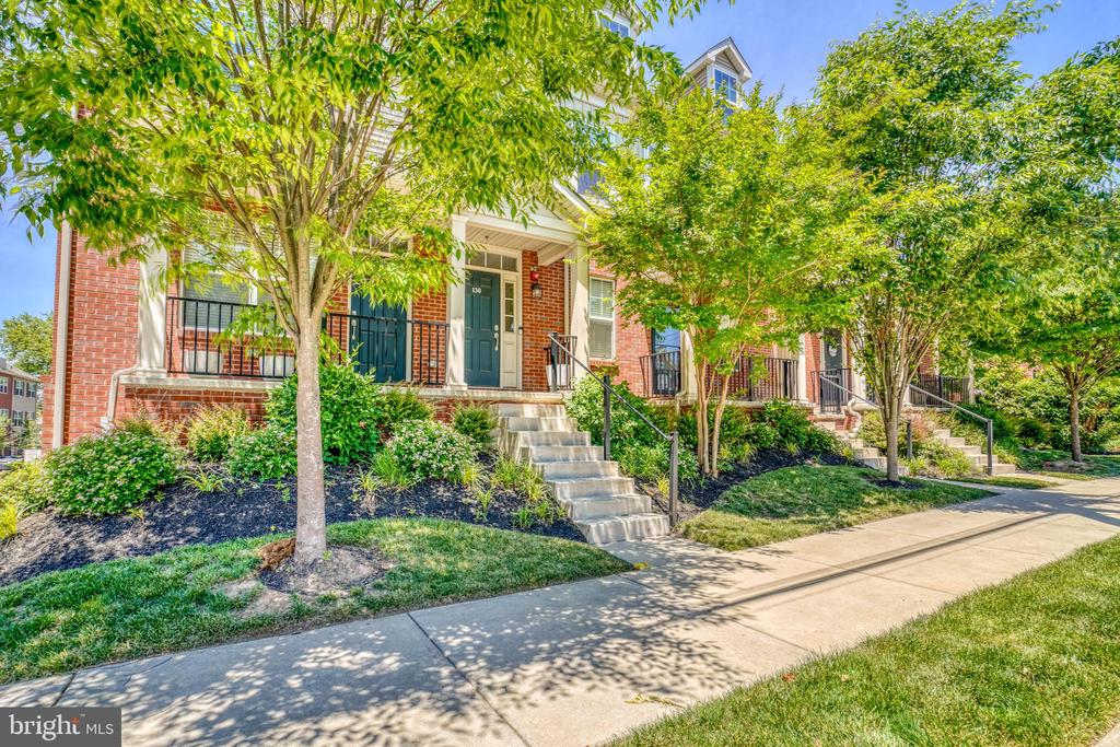 1529 DEKALB STREET Unit: 130