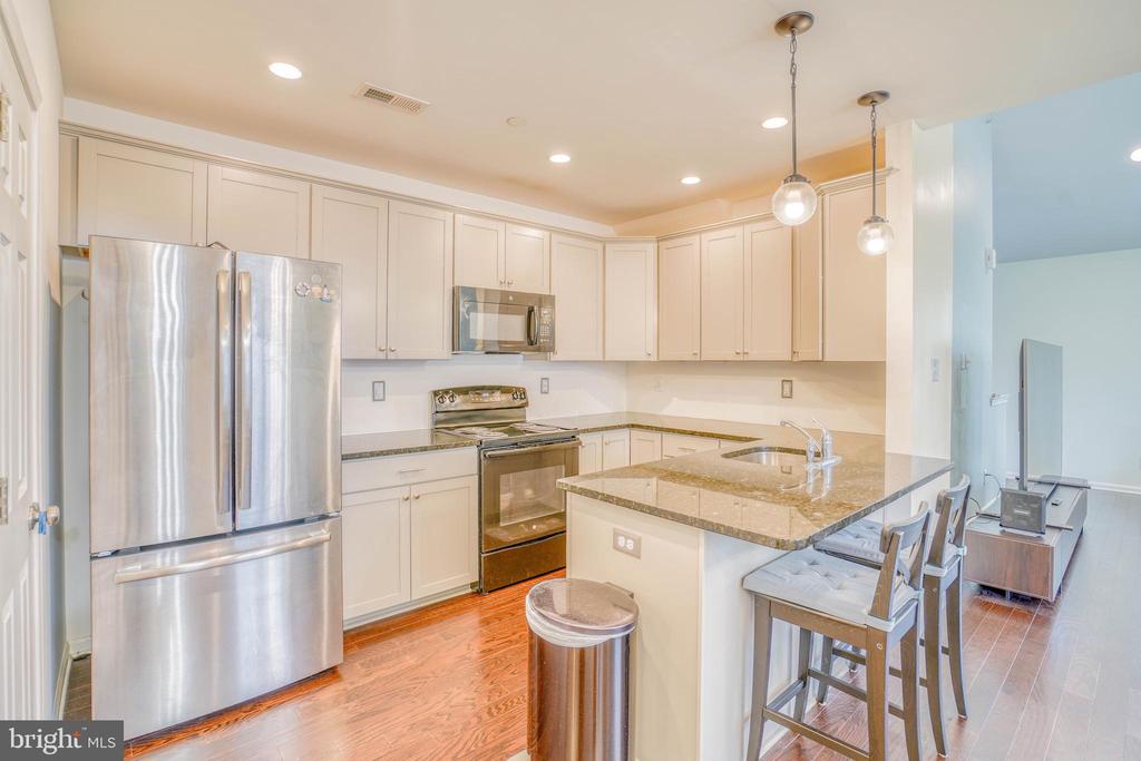 1529 DEKALB STREET Unit: 130