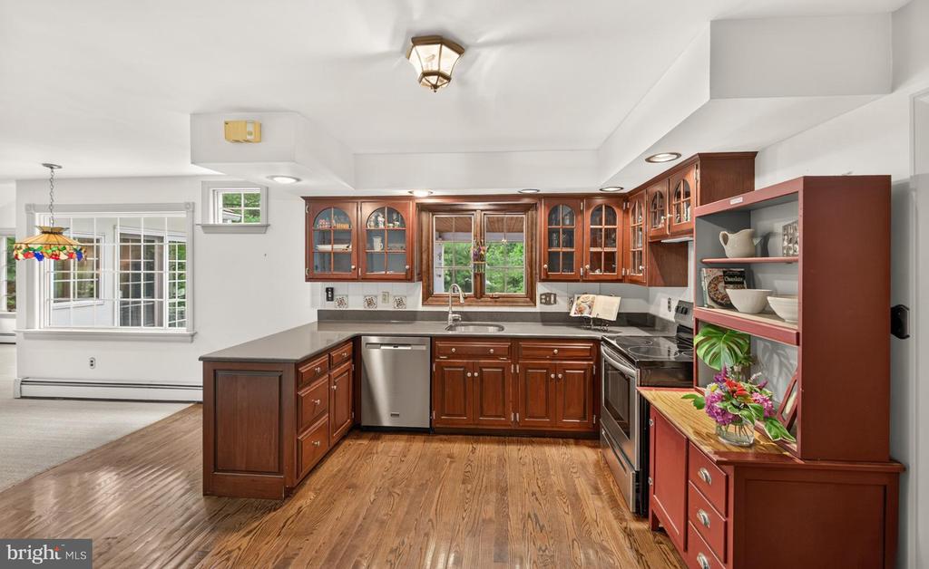 1815 GREEN BRIAR DRIVE Unit:           