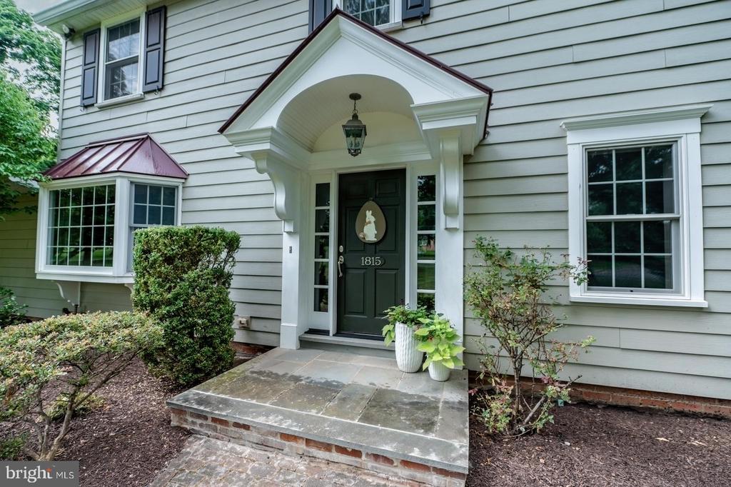 1815 GREEN BRIAR DRIVE Unit:           