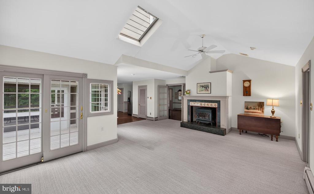 1815 GREEN BRIAR DRIVE Unit:           