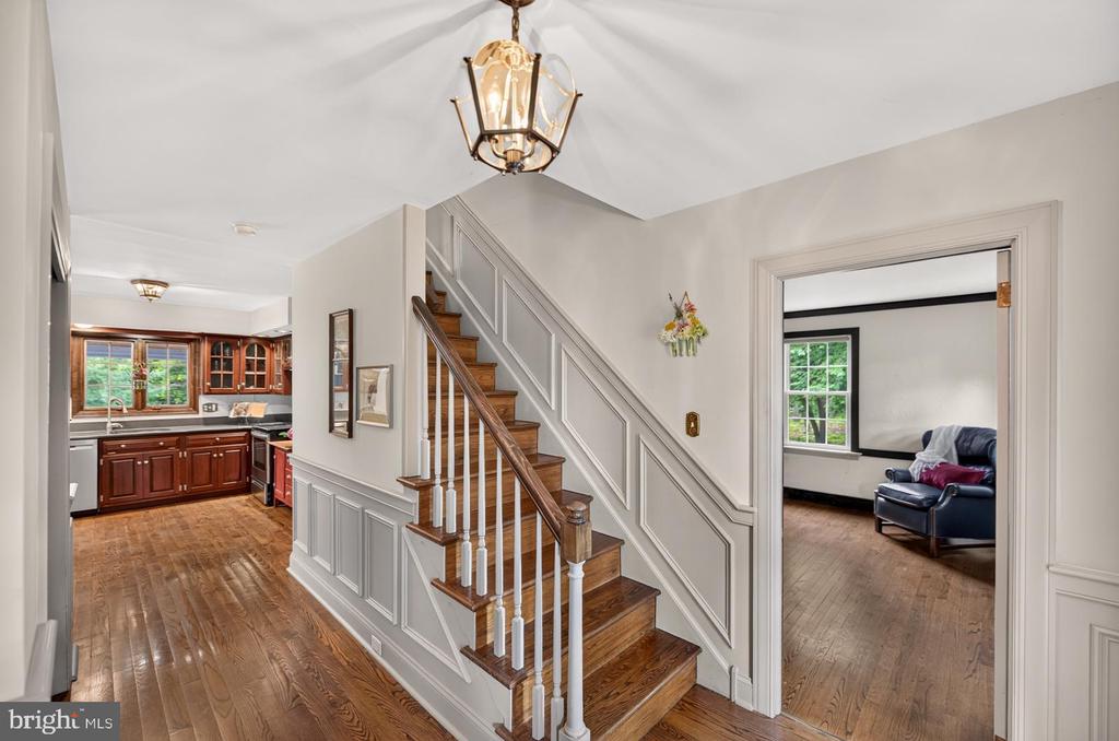 1815 GREEN BRIAR DRIVE Unit:           