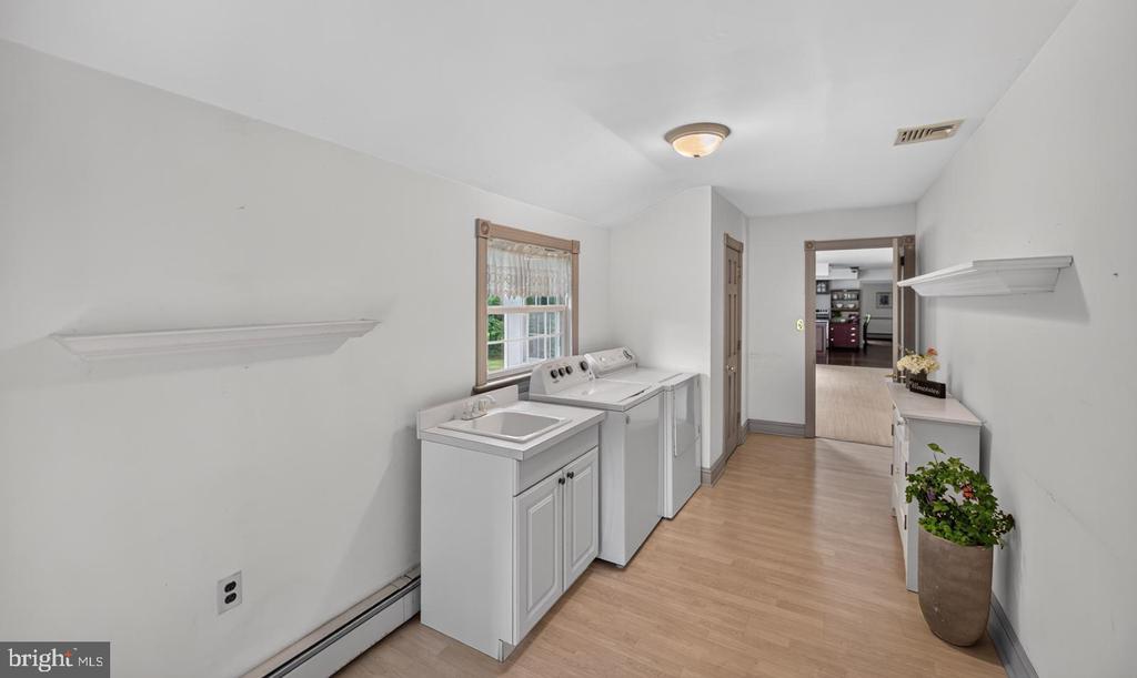 1815 GREEN BRIAR DRIVE Unit:           
