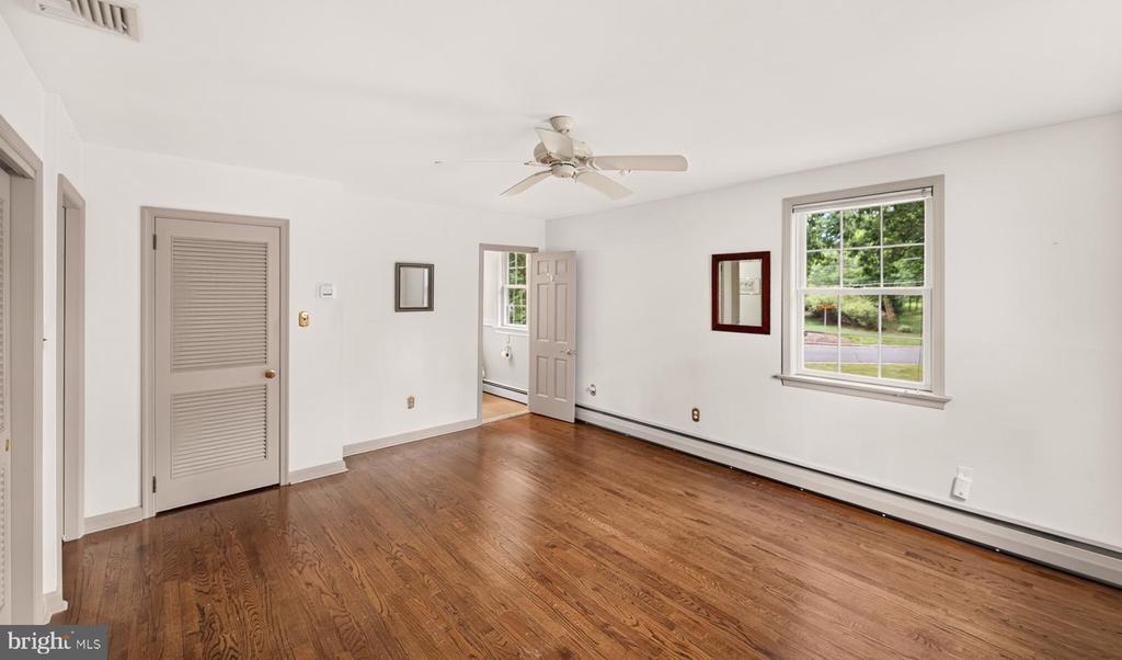 1815 GREEN BRIAR DRIVE Unit:           