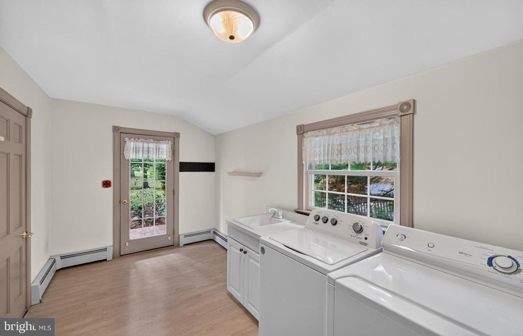 1815 GREEN BRIAR DRIVE Unit:           