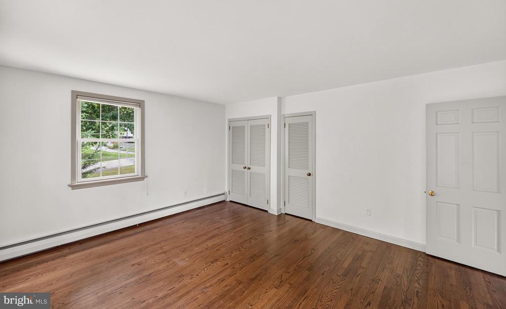 1815 GREEN BRIAR DRIVE Unit:           