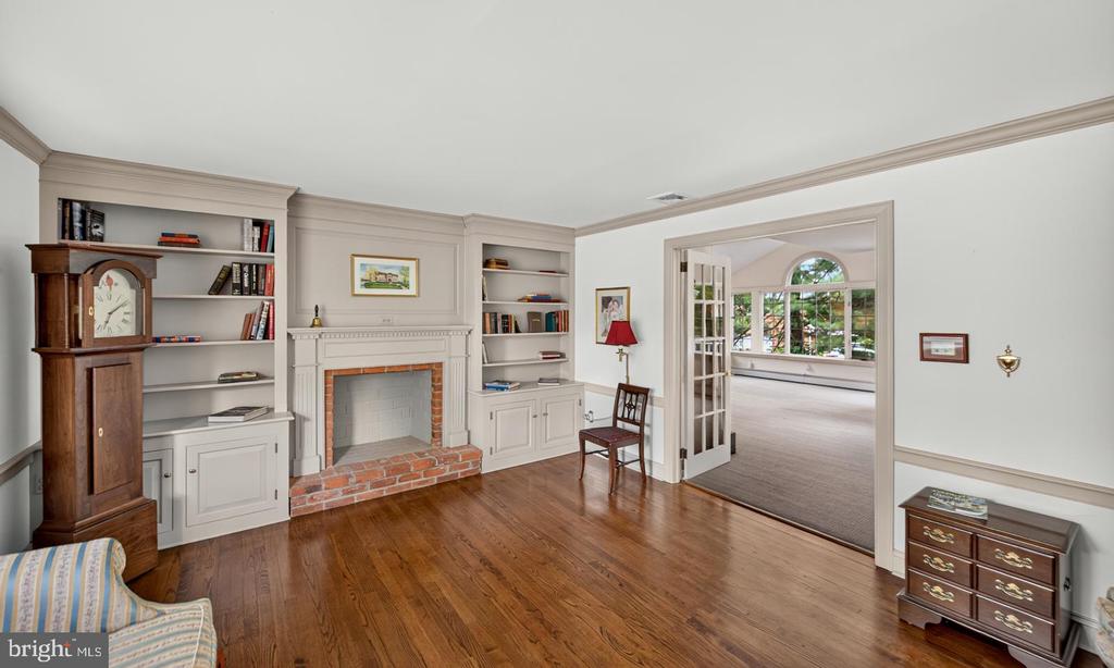 1815 GREEN BRIAR DRIVE Unit:           