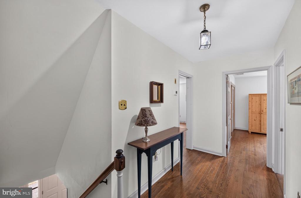 1815 GREEN BRIAR DRIVE Unit:           