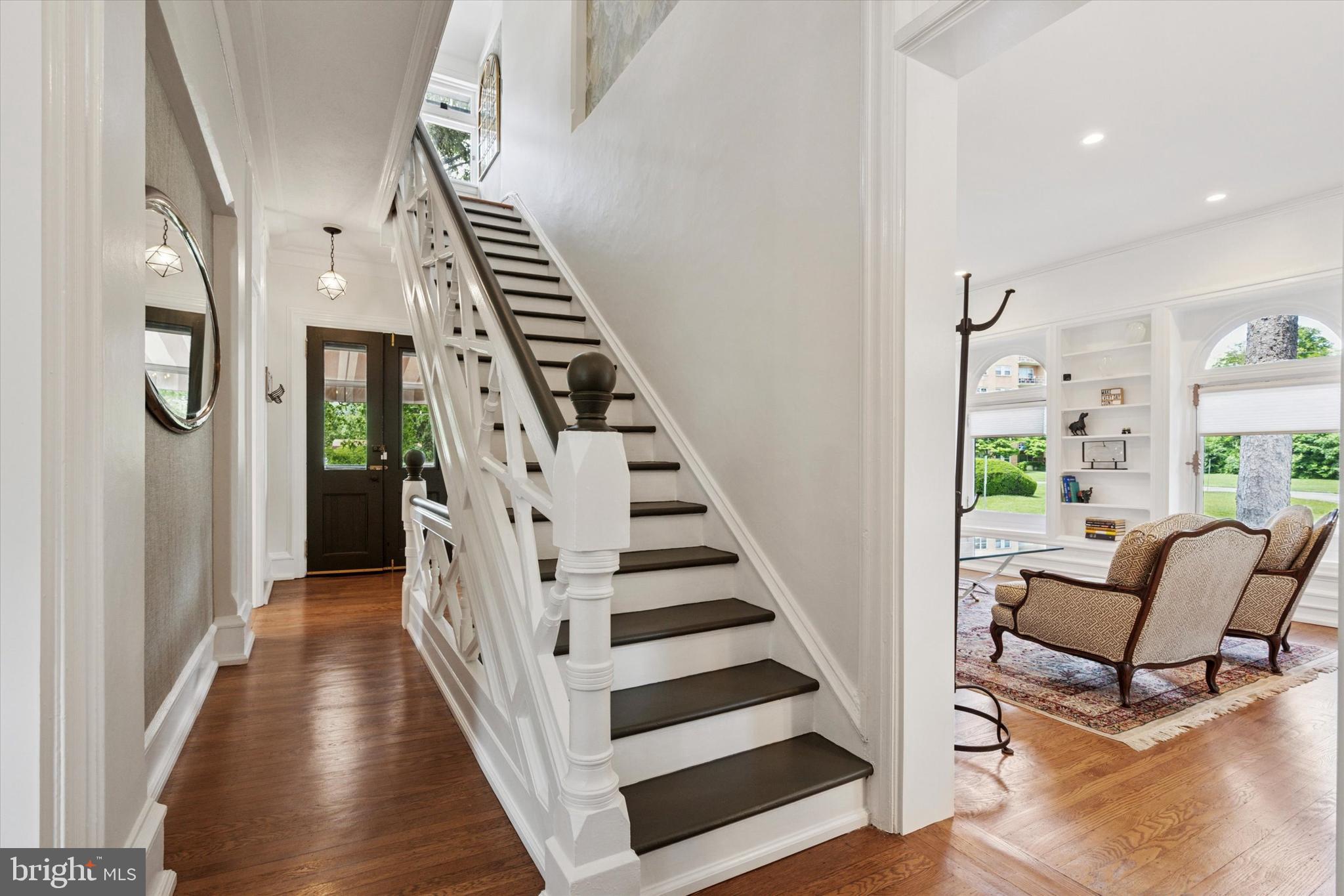 1202 W WYNNEWOOD ROAD 1