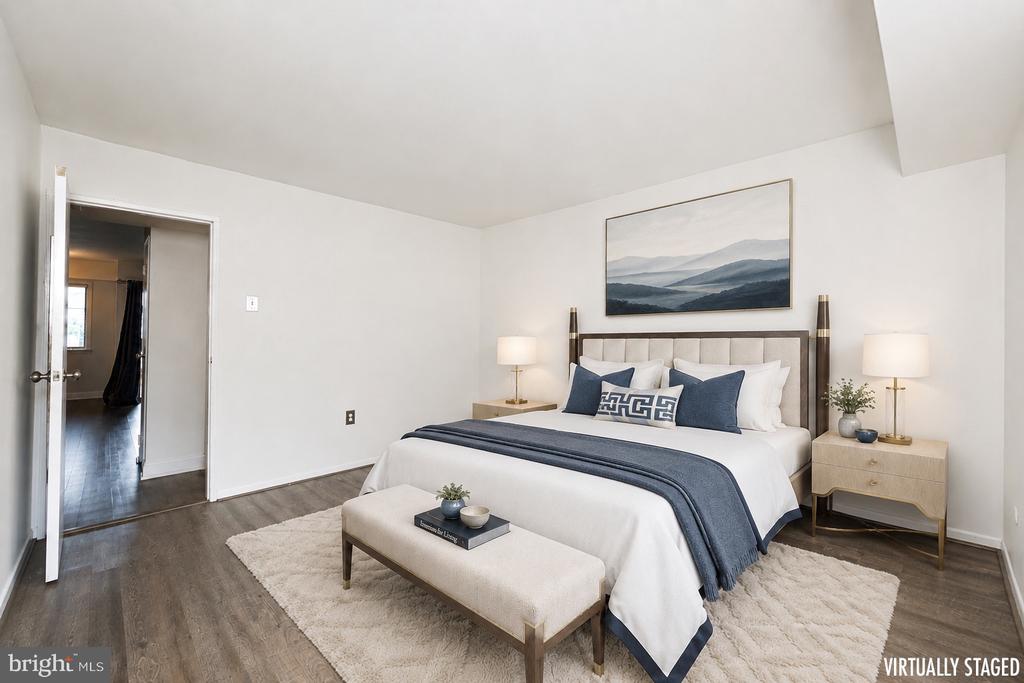 823 MEADOWVIEW LANE Unit: 823