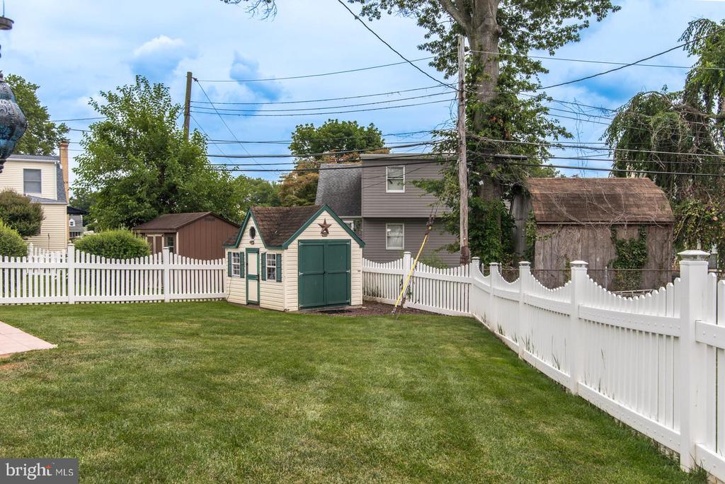 518 STEWART ROAD