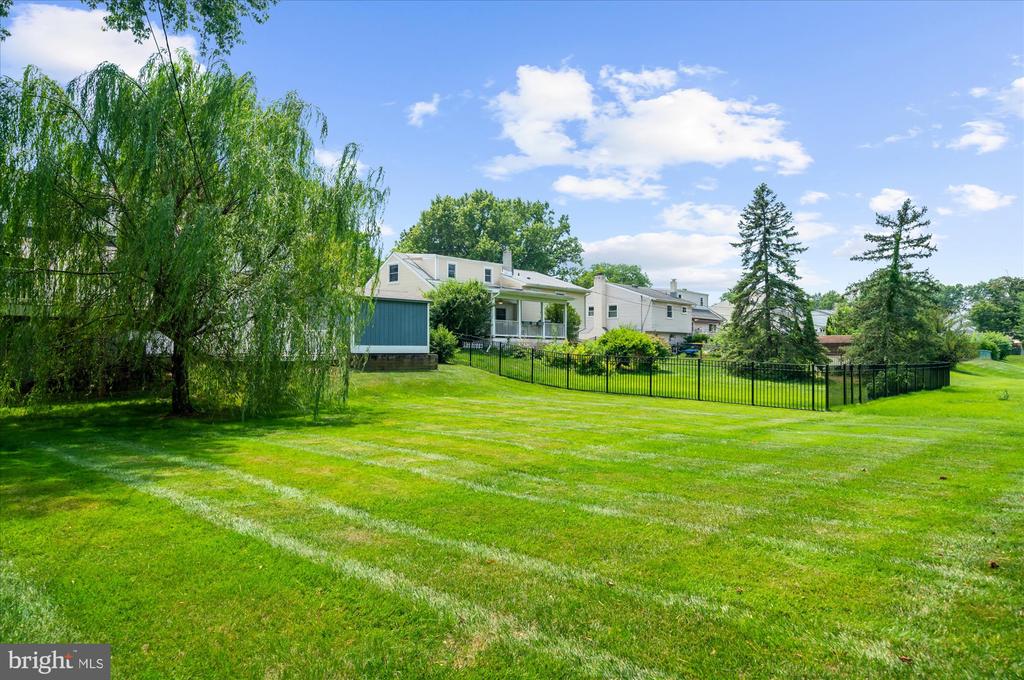 333 CENTRAL DRIVE