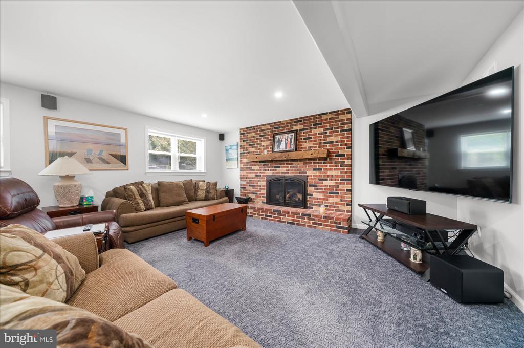 333 CENTRAL DRIVE