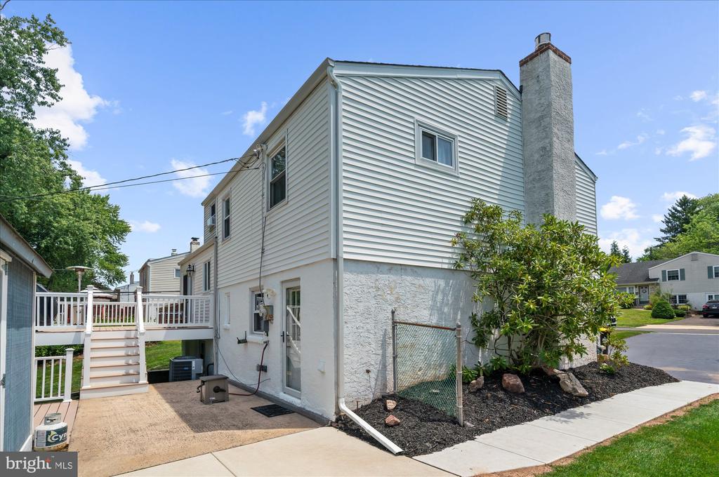 333 CENTRAL DRIVE