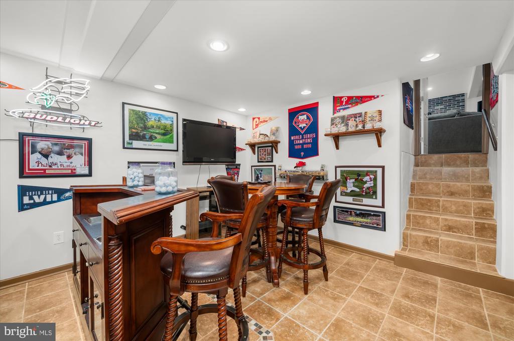 333 CENTRAL DRIVE