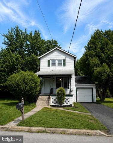 2260 W WALNUT STREET