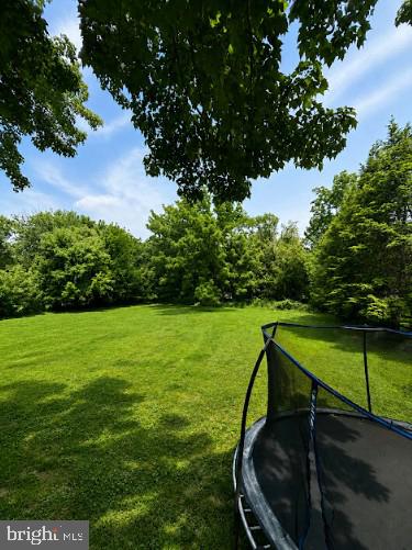 2260 W WALNUT STREET