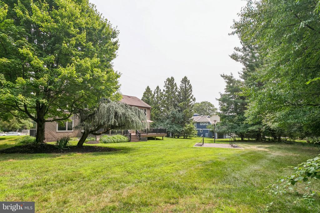 7 HAYCROFT DRIVE