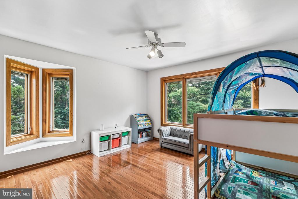 7 HAYCROFT DRIVE