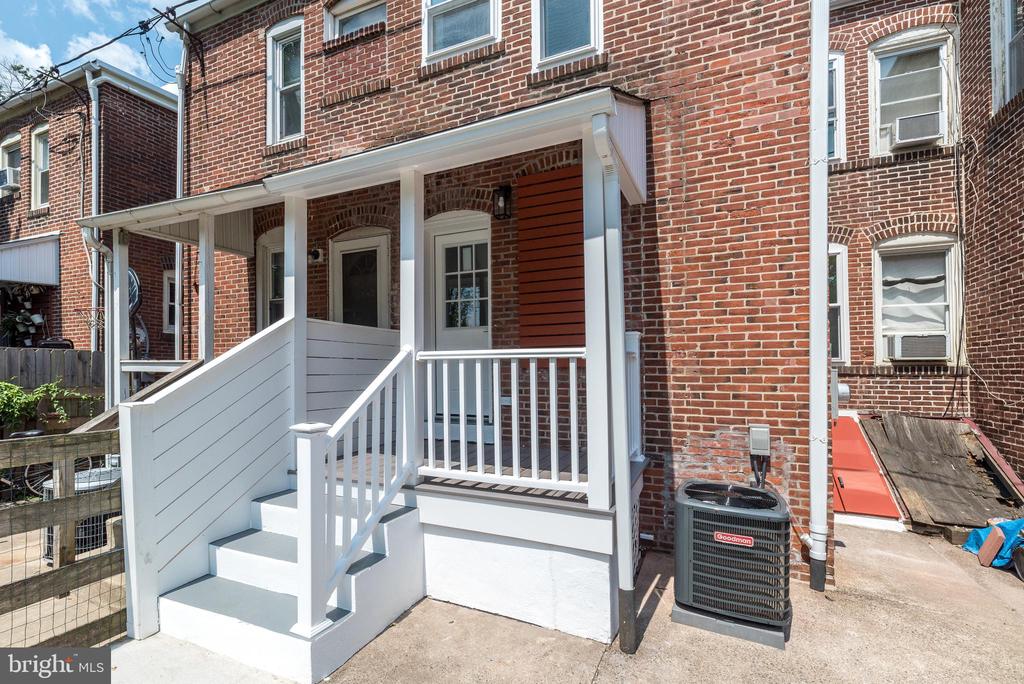 531 N CHESTNUT STREET