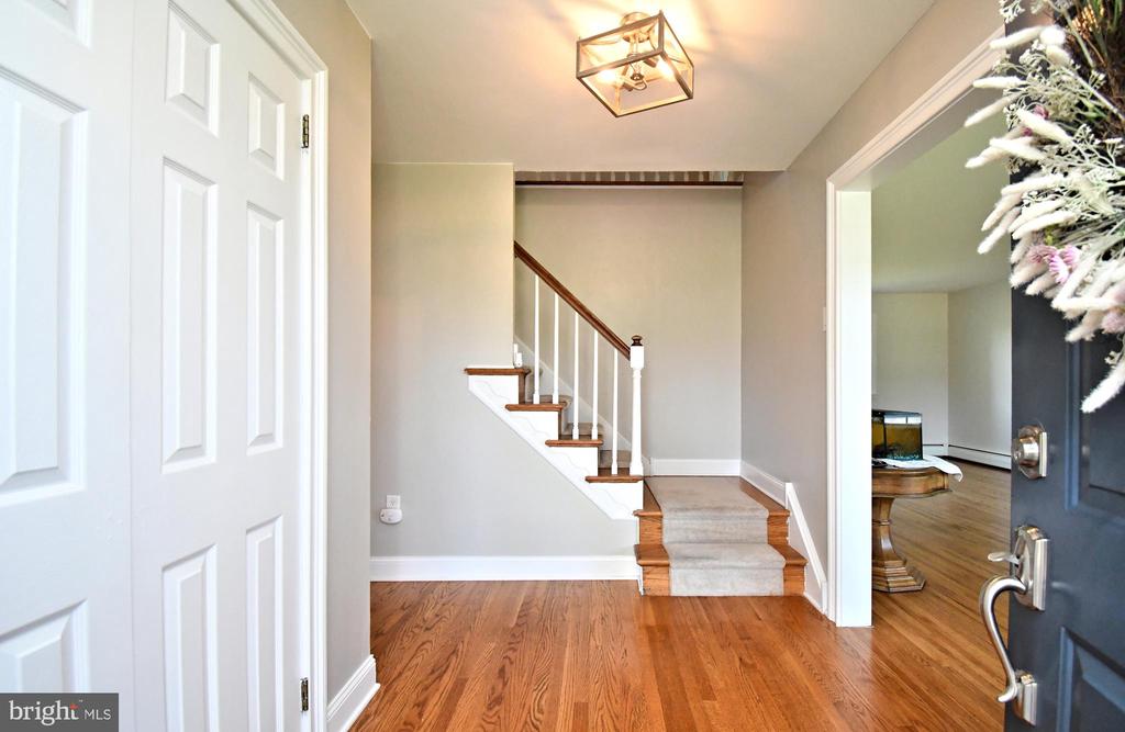 735 BELL LANE
