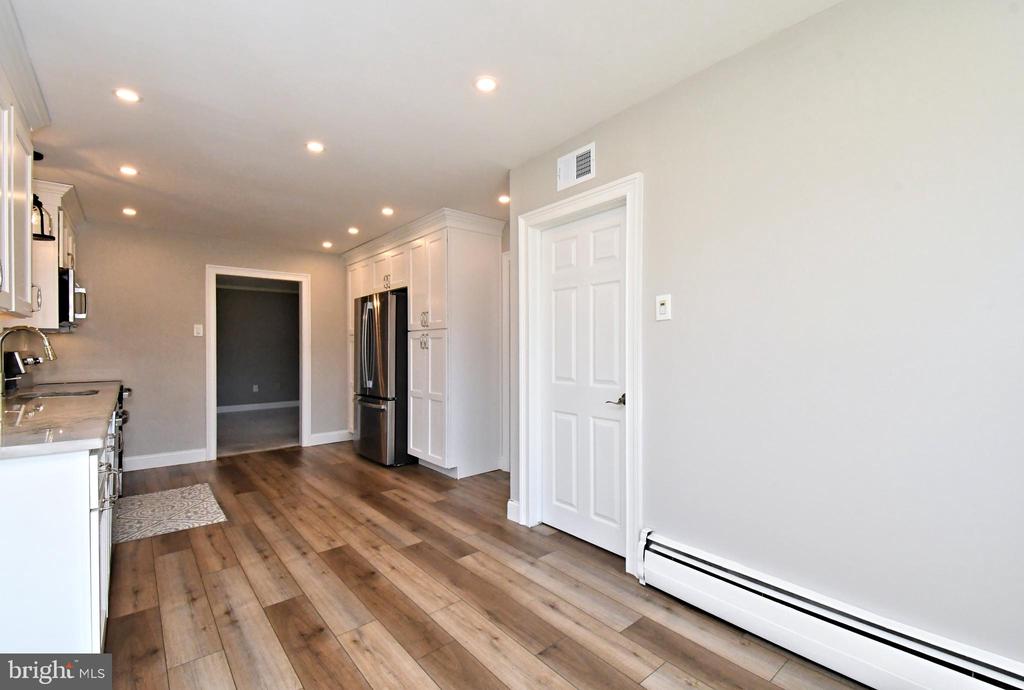 735 BELL LANE